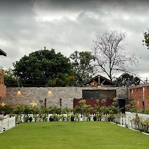 Yashmay Villa Club & Resort